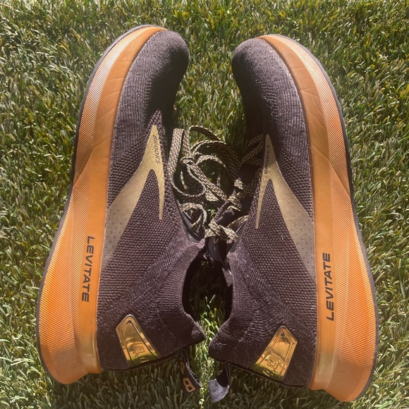 Women’s Brooks Levitate 4 Victory Edition Running Shoes sz 7 - Picture 6 of 8